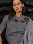 Top maille florale brodé main Gris moyen Nuit - Vêtement en maille de luxe Molli