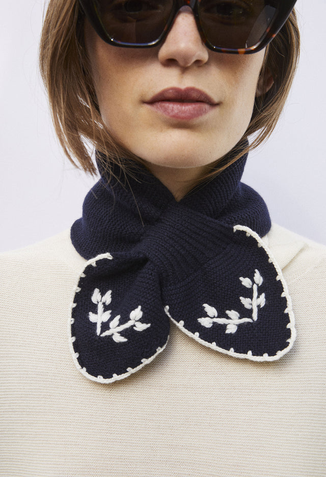 accessories <em>discover</em> Molli