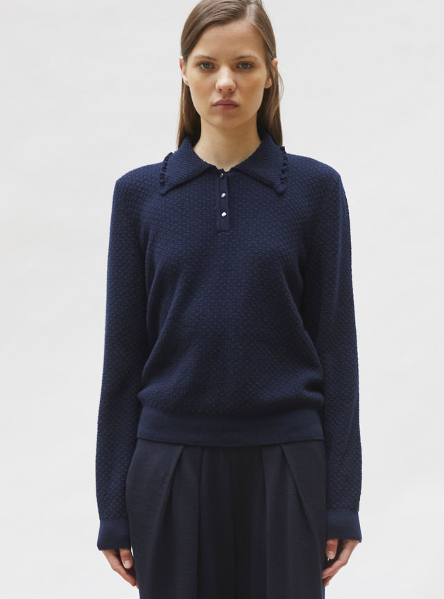 fine knit top with a flounced collar - Image principale