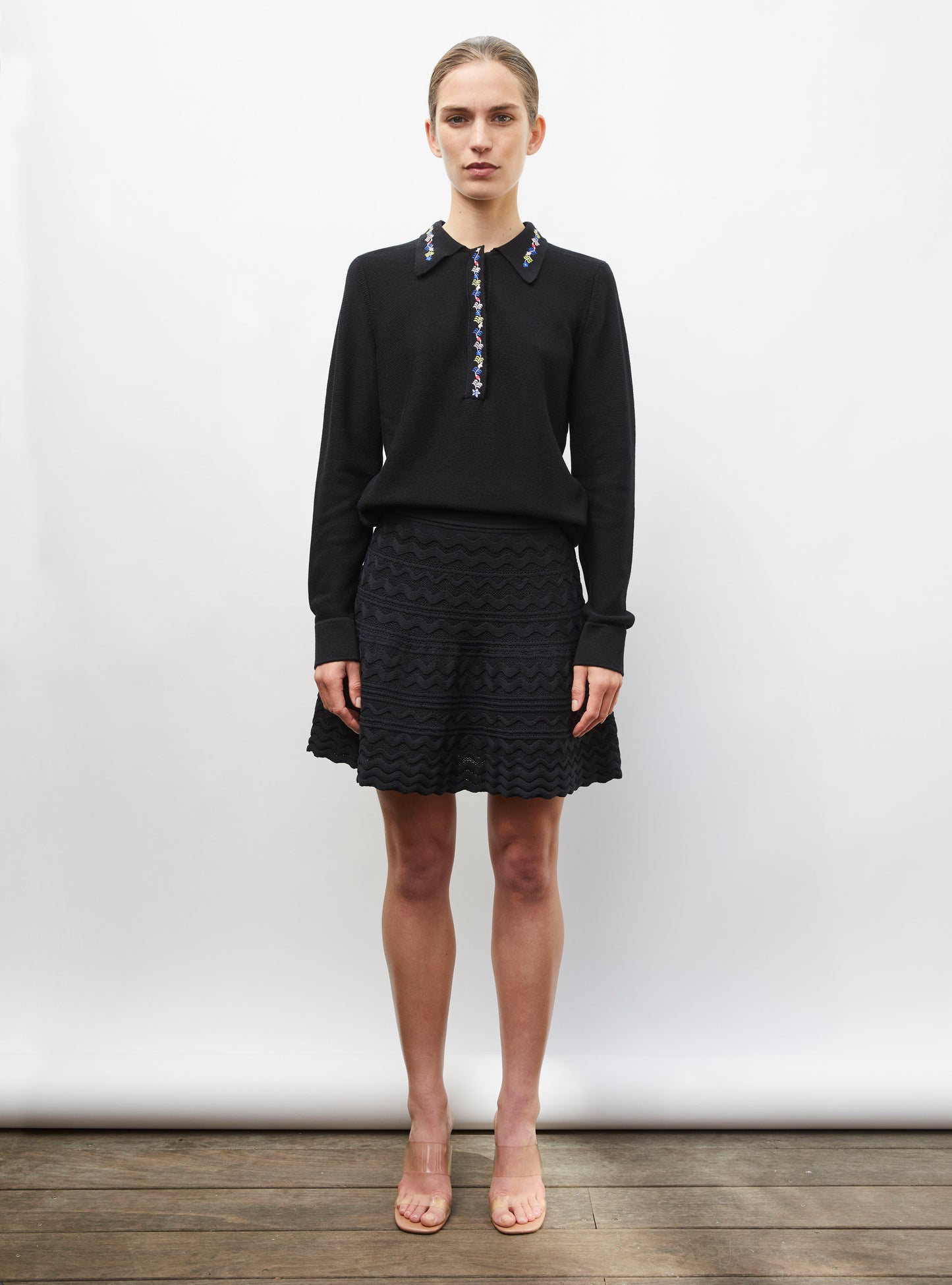 Chemise maille brodée fleurs noir profond - Vêtement en maille de luxe Molli