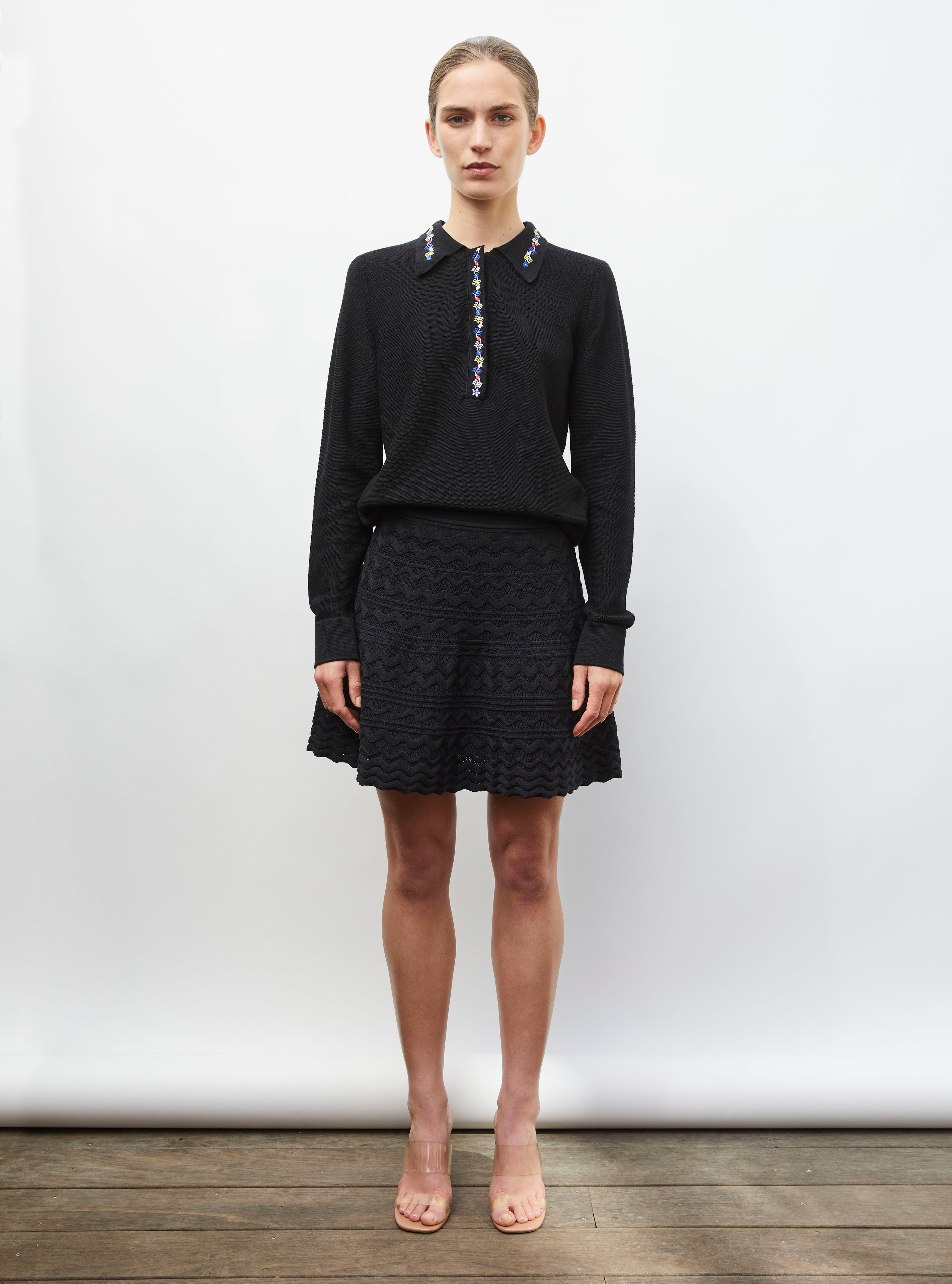 Chemise maille brodée fleurs noir profond - Vêtement en maille de luxe Molli