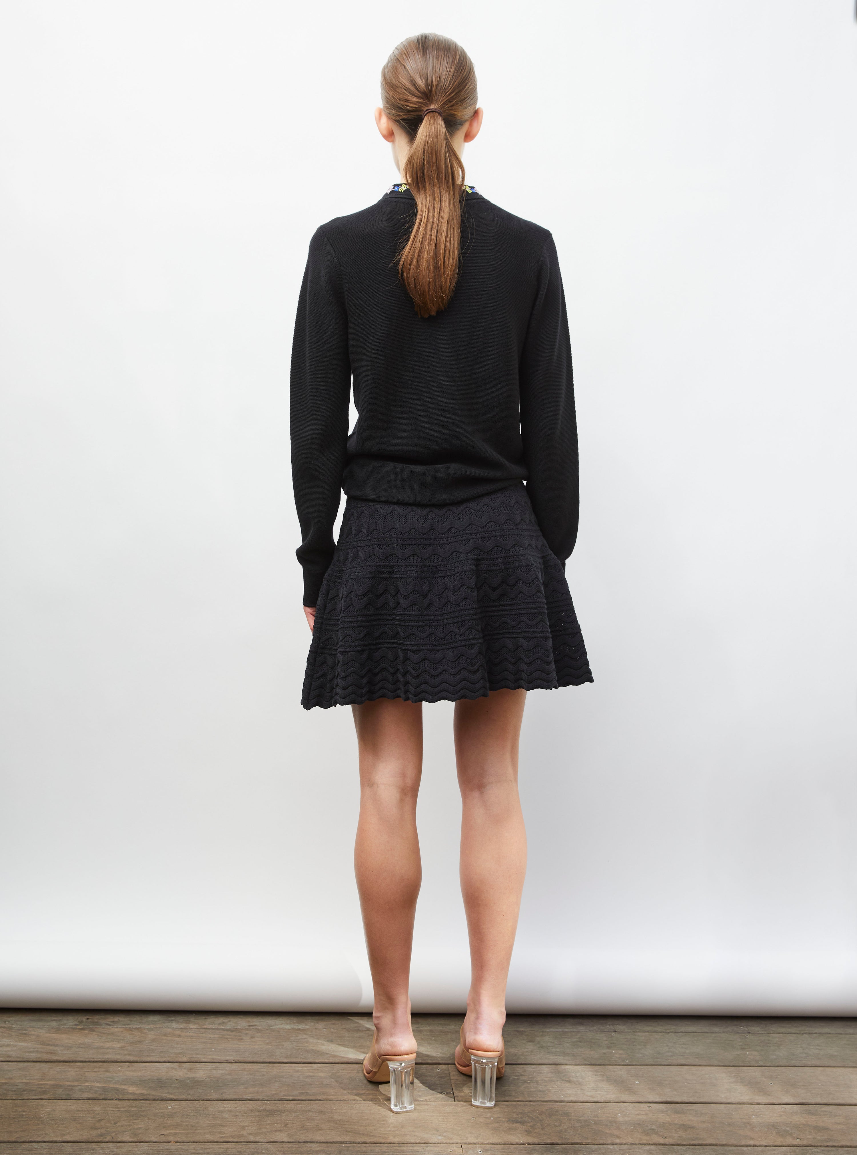 Chemise de luxe femme - Chemise maille brodée fleurs noir profond