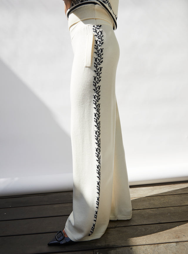 knit pants with floral trim - Image principale