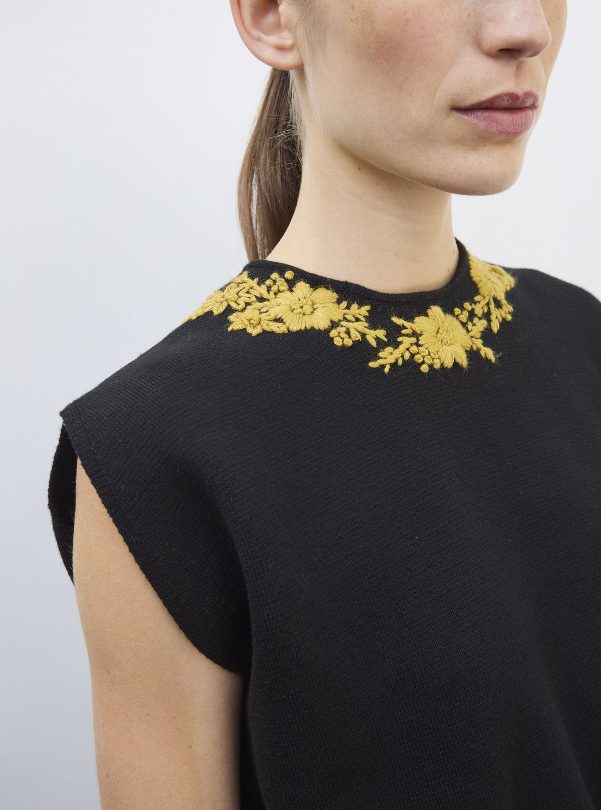 Top maille détails brodés main