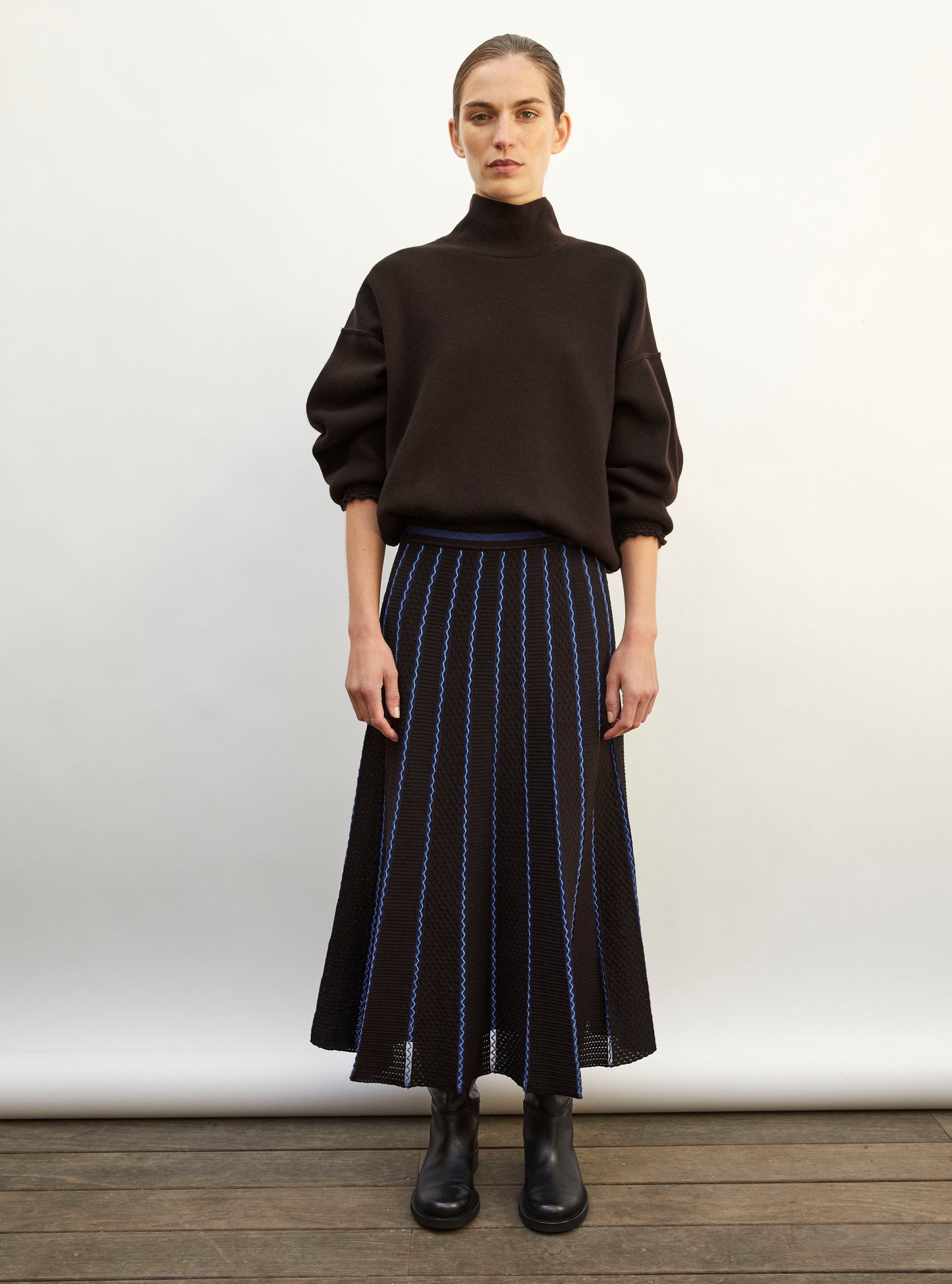 Jupe longue détails colorés ebene-bleu - Vêtement en maille de luxe Molli