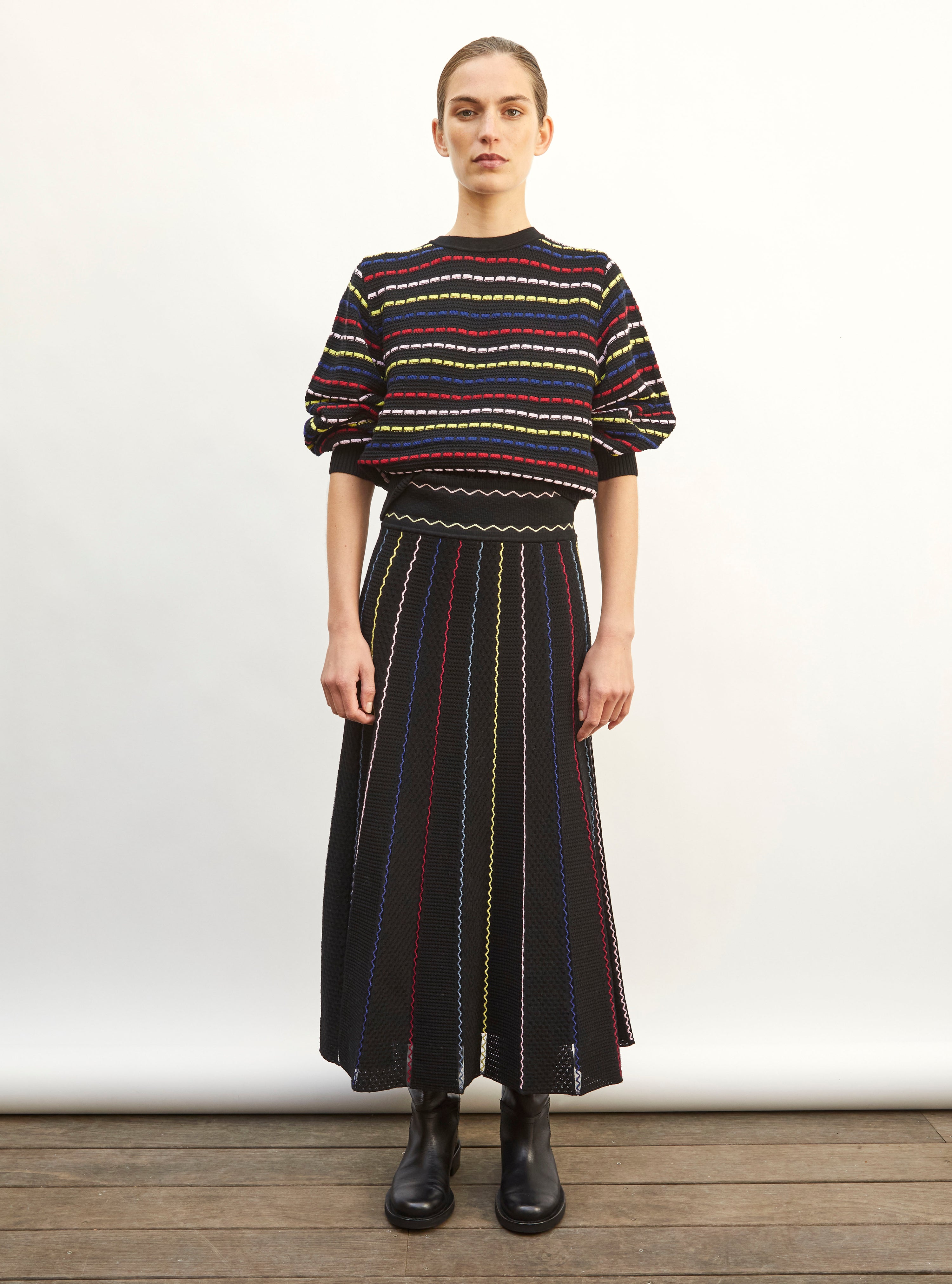 Jupe longue détails colorés noir profond-multi - Vêtement en maille de luxe Molli