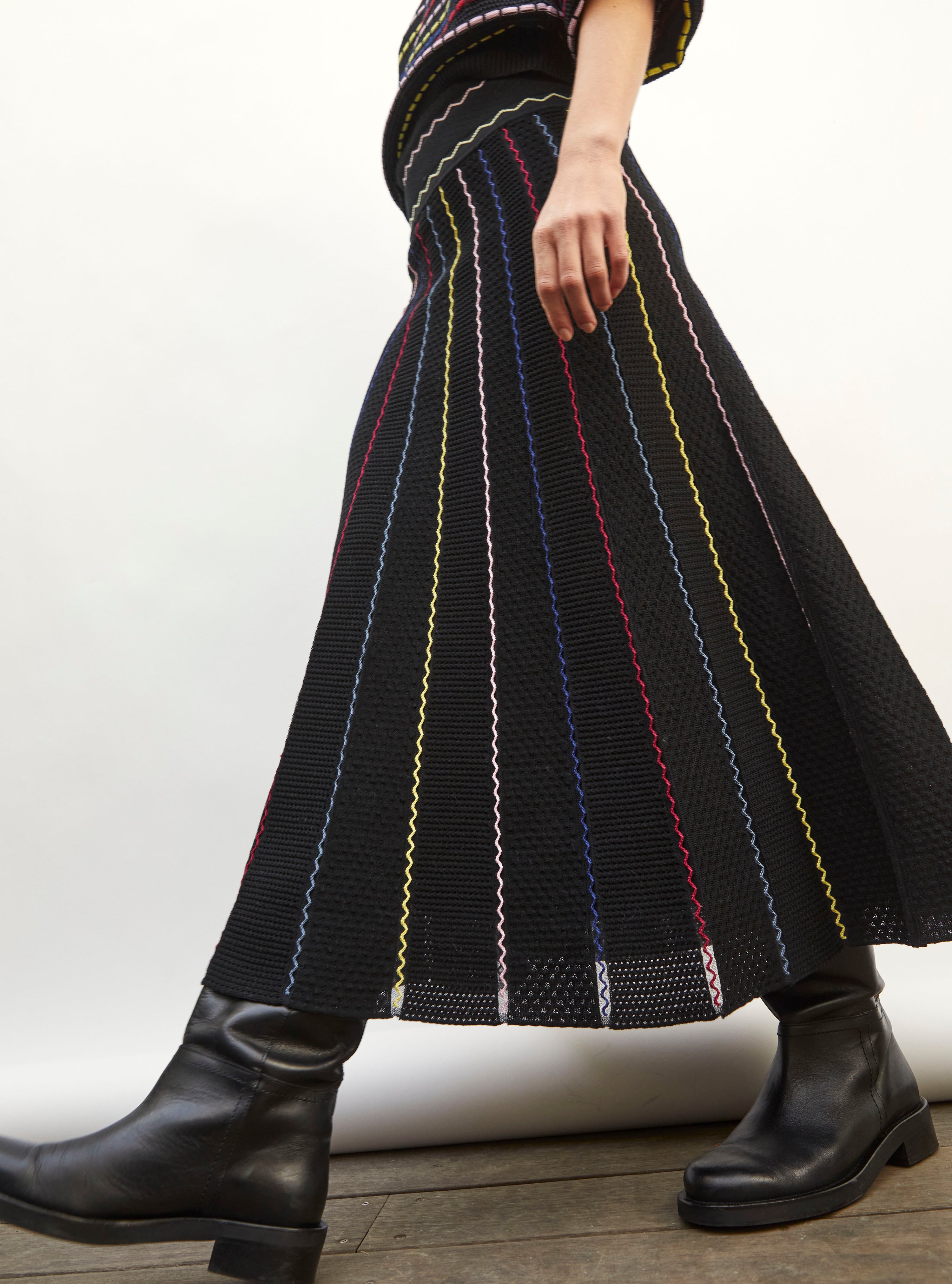 Jupe en maille de luxe Molli - Jupe longue détails colorés noir profond-multi