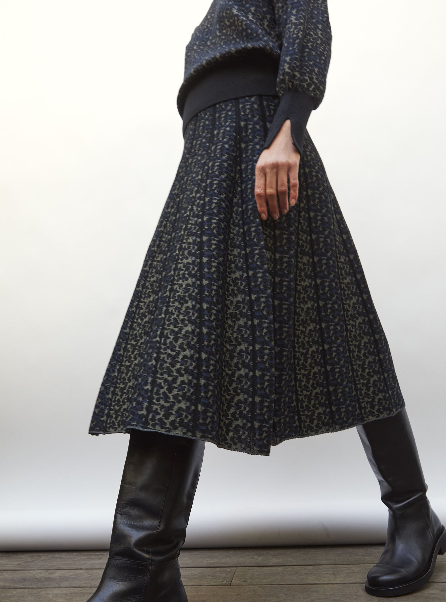 Jupe en maille de luxe Molli - Jupe fine jacquard léopard kaki-multi
