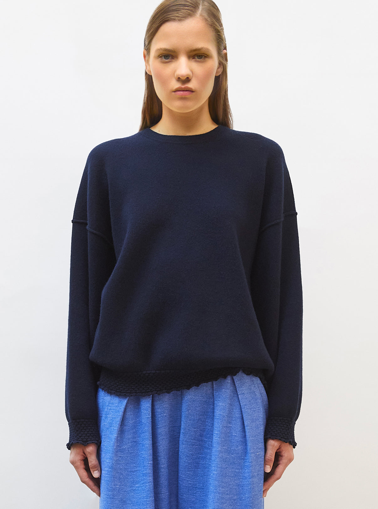 Sweat loose finitions smockées Nuit - Vêtement en maille de luxe Molli