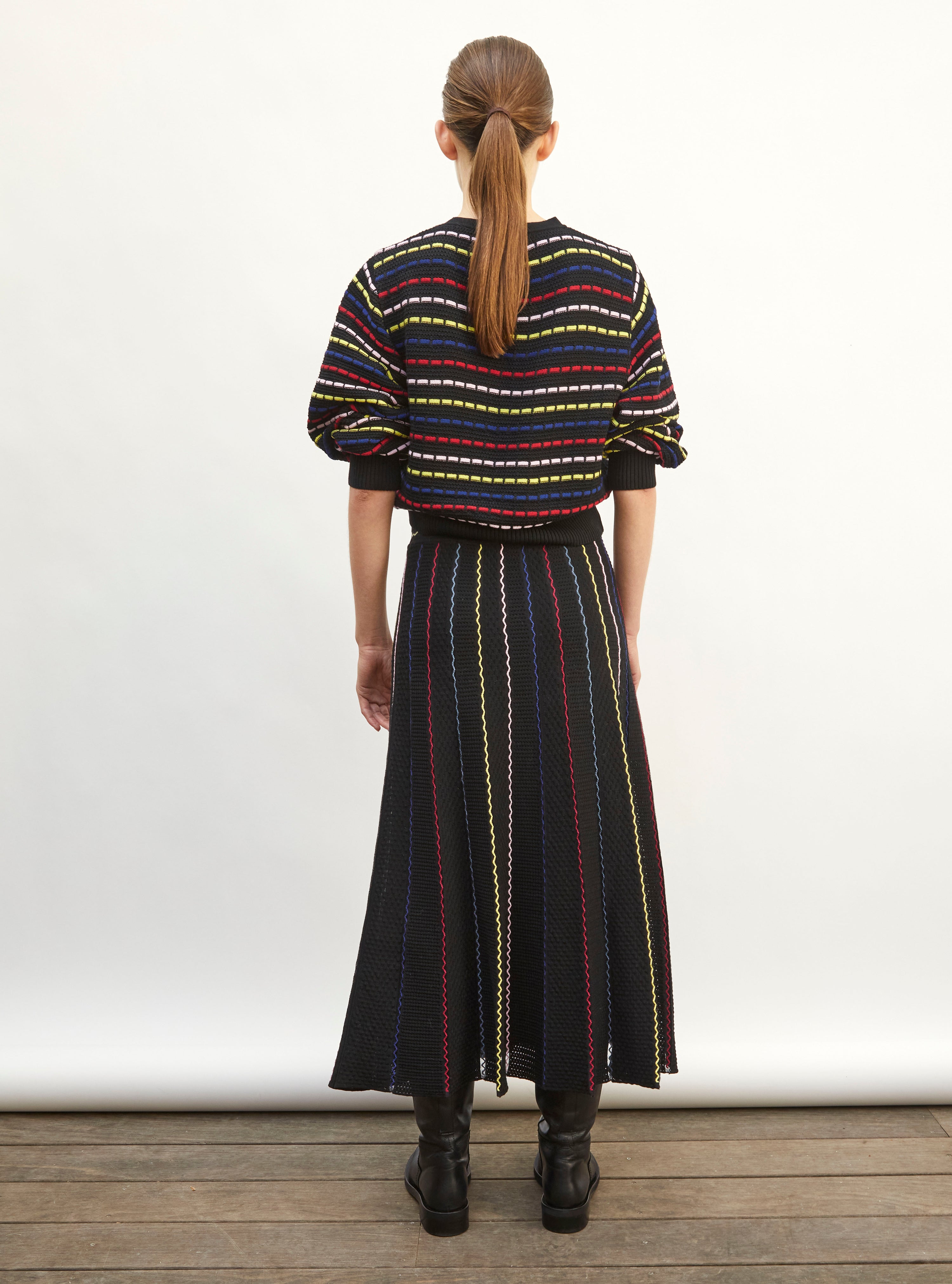 Pull de luxe femme - Pull manches blousantes noir profond-multi