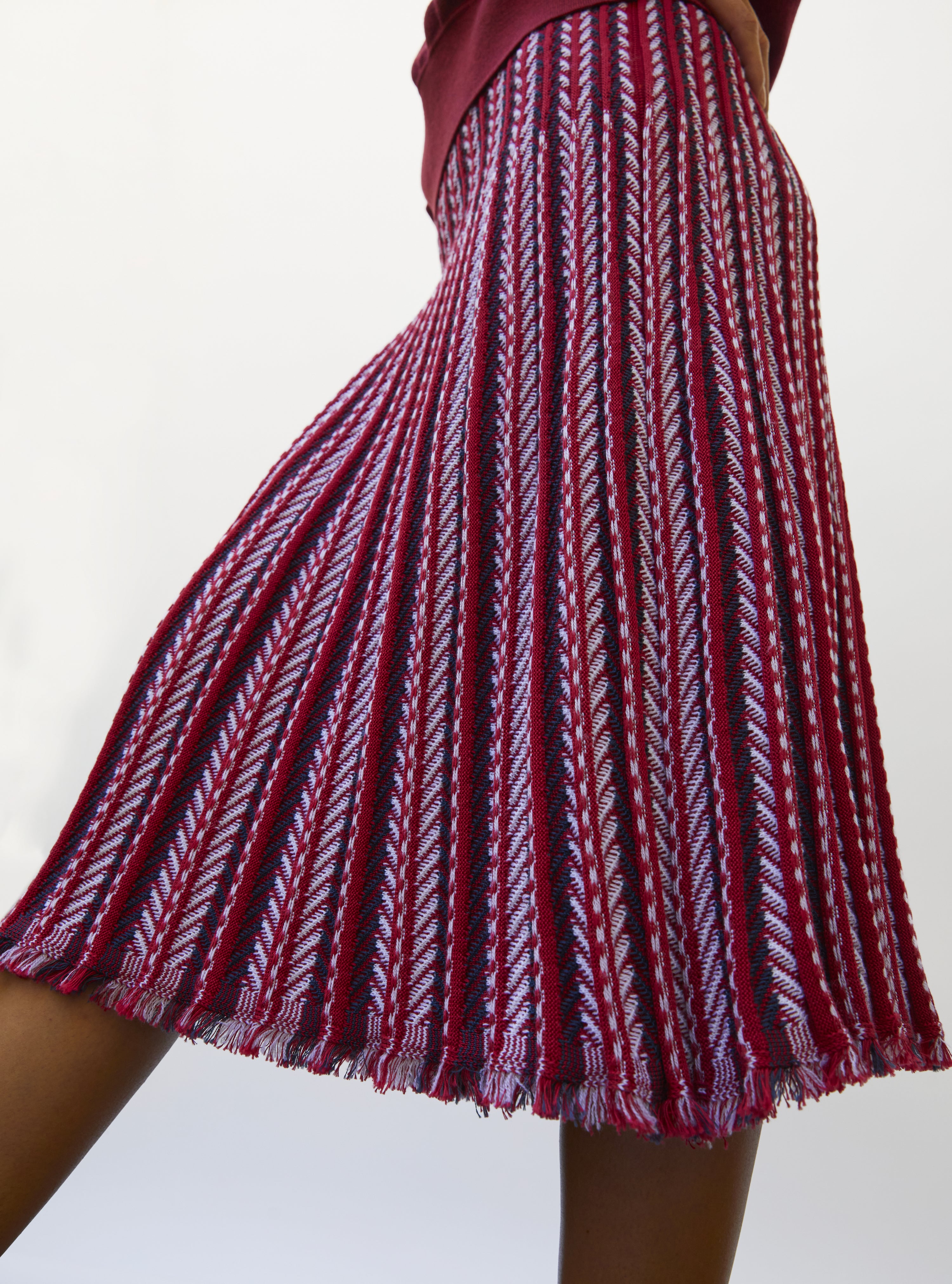 Jupe fluide maille chevron grenat-milk - Vêtement de luxe femme