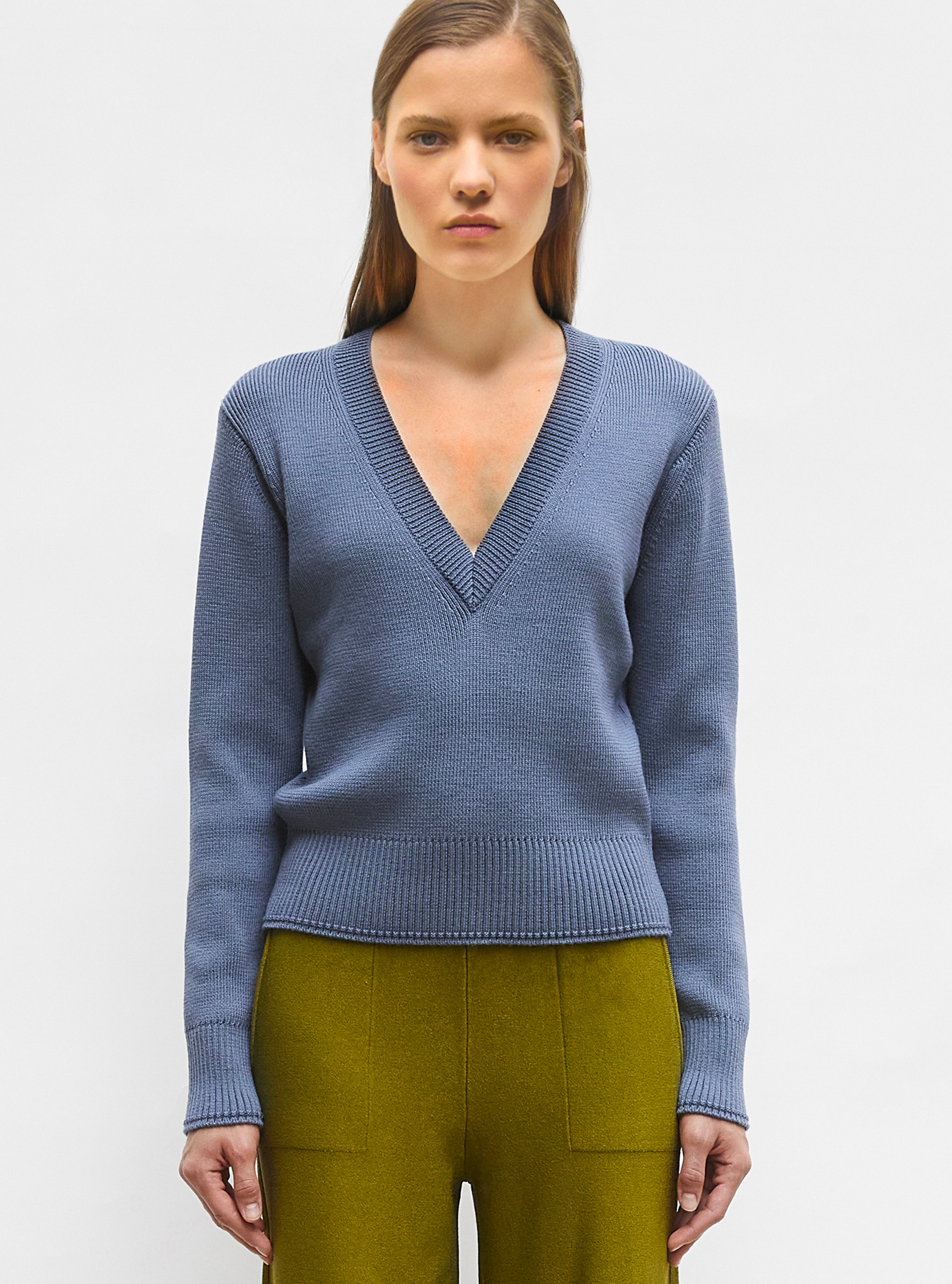 Pulls de luxe femme - Pull droit à encolure v Acier