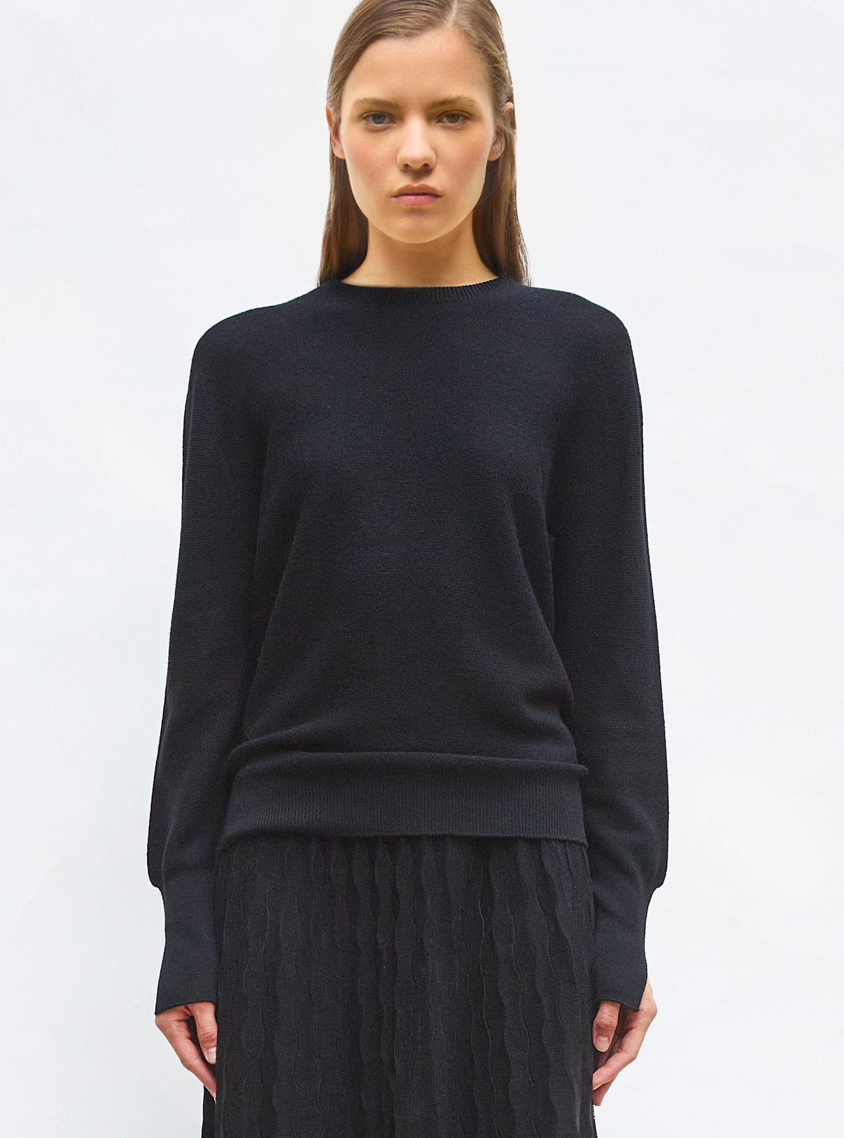 Top fin col rond manches longues noir profond noir profond - Vêtement en maille de luxe Molli