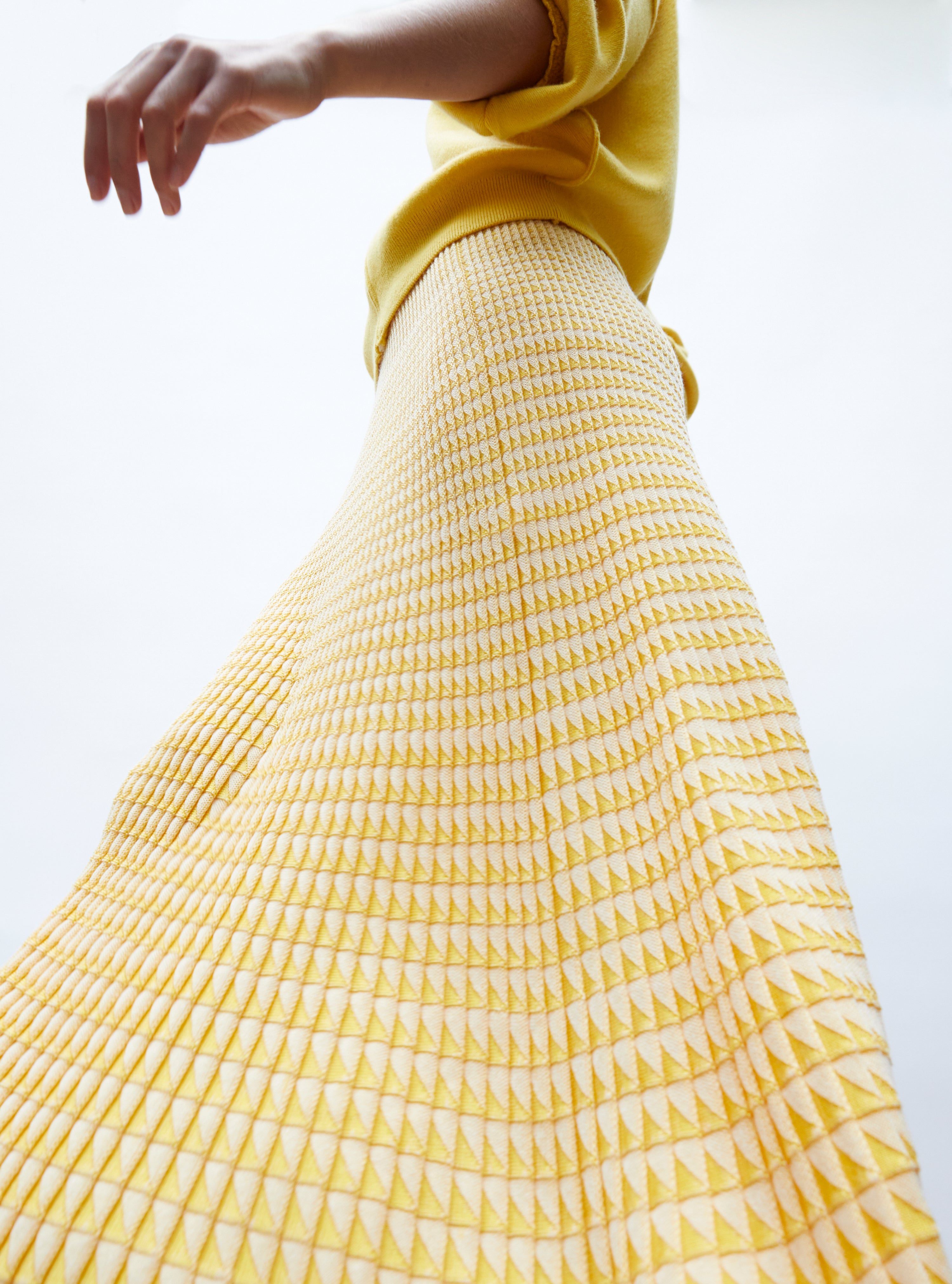 Jupe fluide maille origami soleil - Vêtement de luxe femme