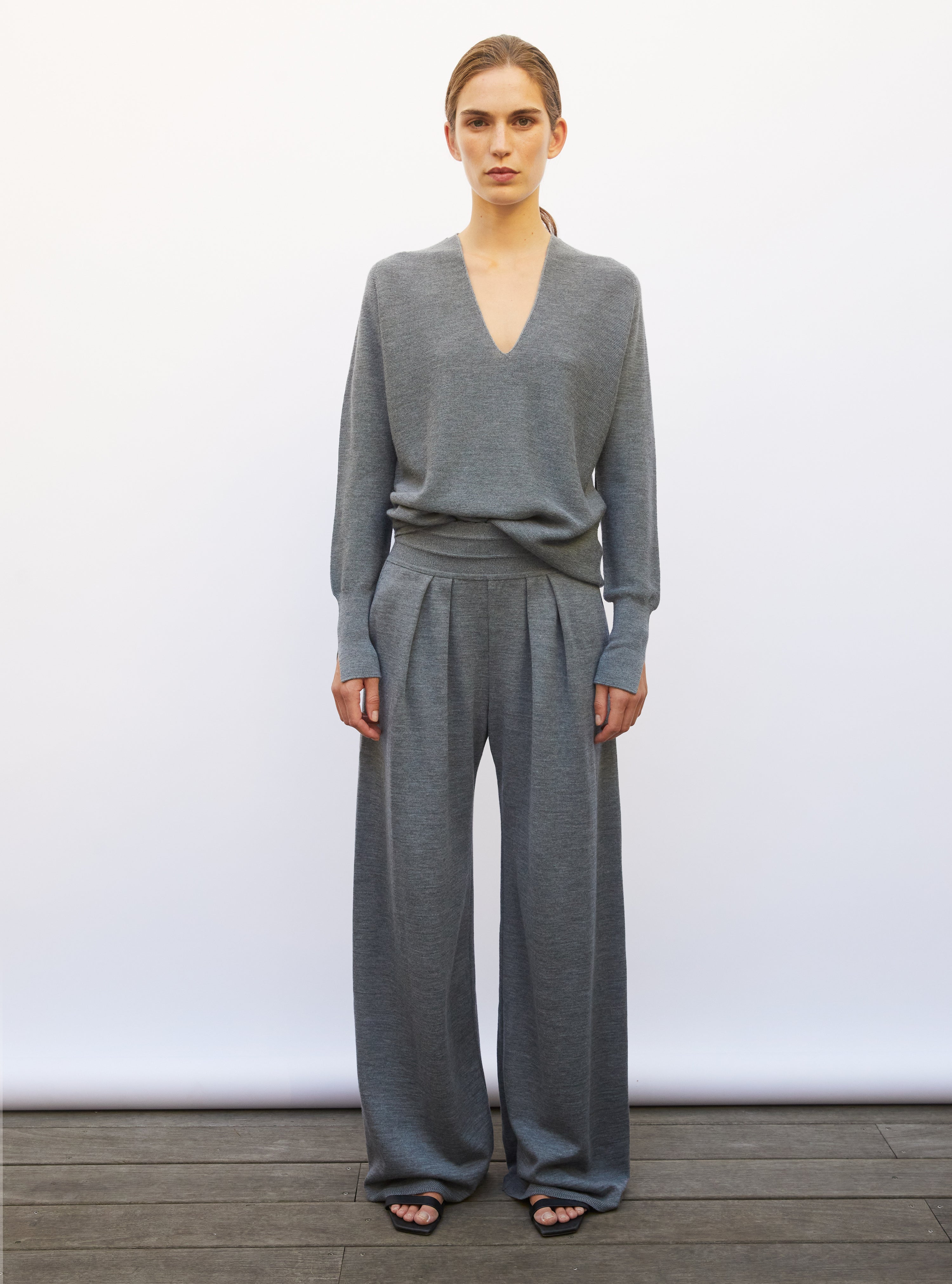 Tops, blouses de luxe femme - Top fin oversize à col V flanelle