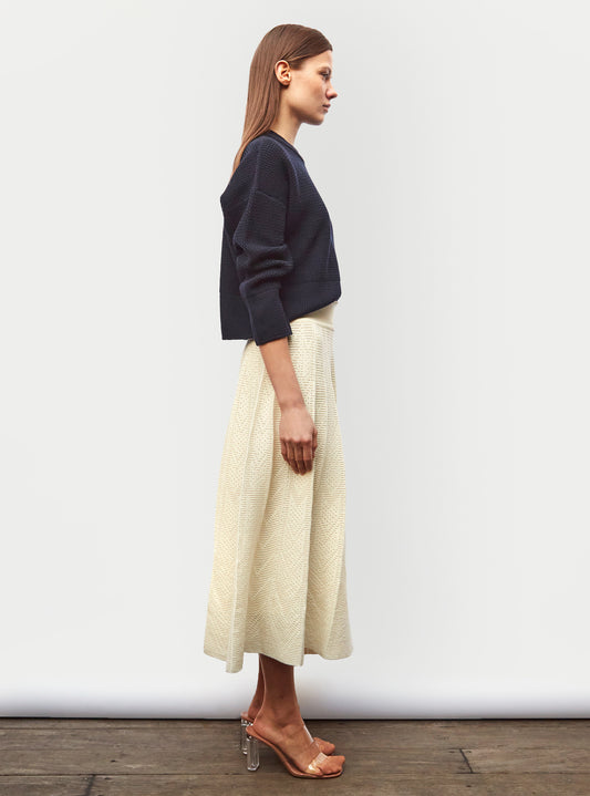 short sweater in wavy knit