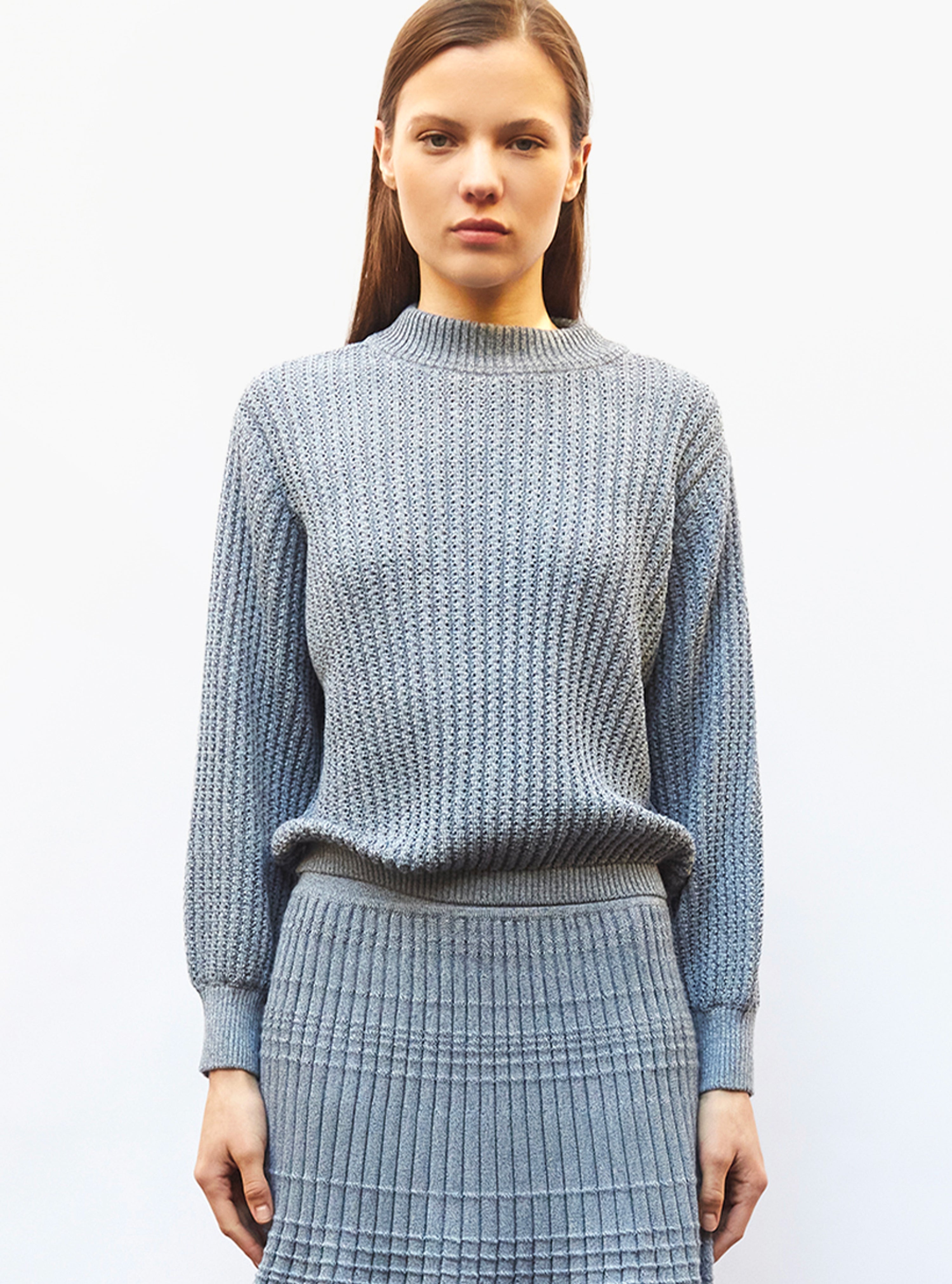 Sweater fin en maille torsade - Vêtement de luxe femme