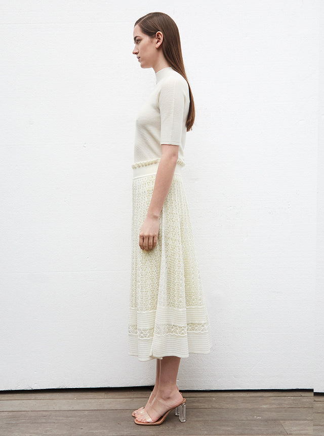 flowing skirt in precious knit - Image principale