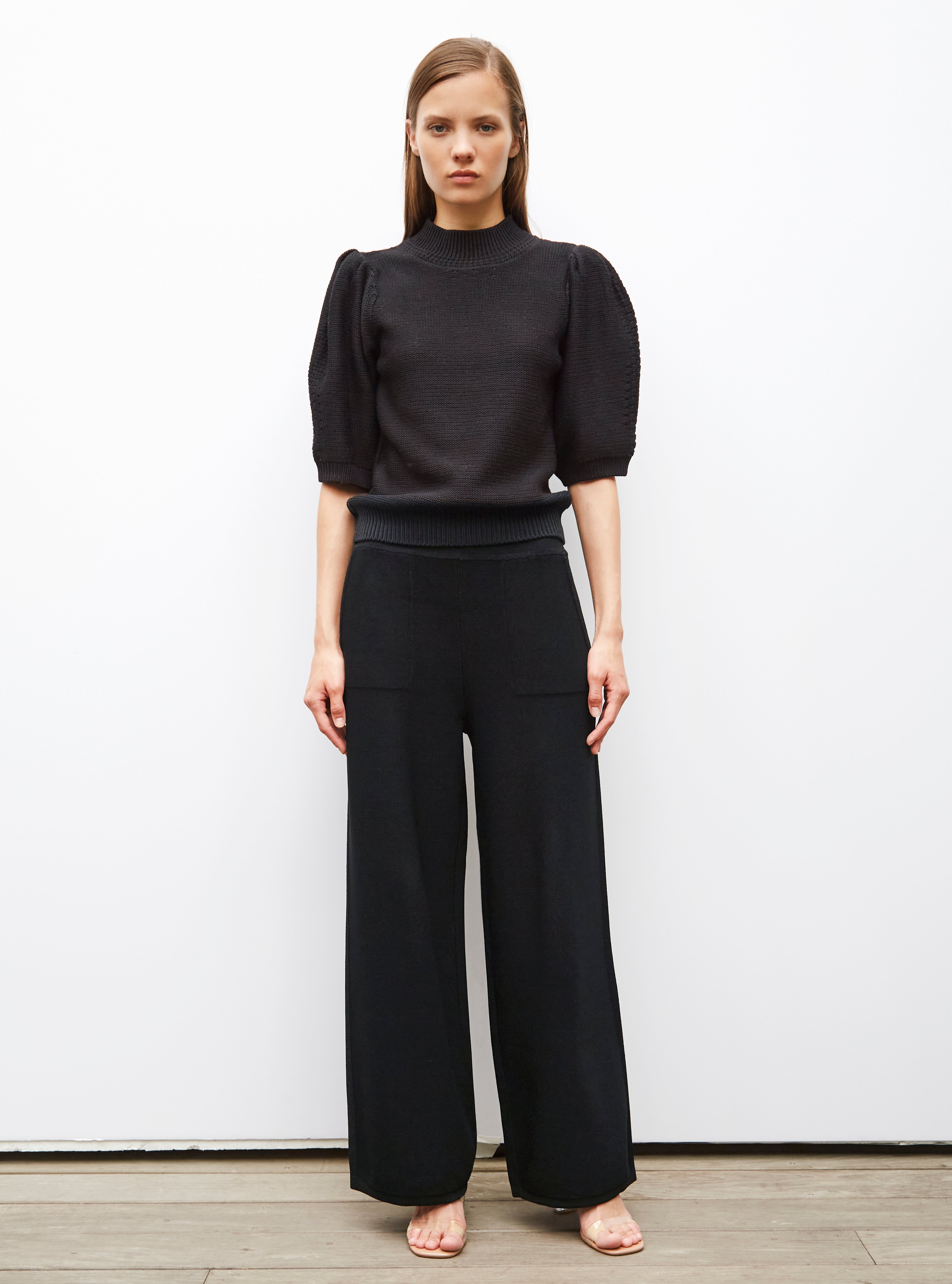Pants in silky knit deep black | Molli