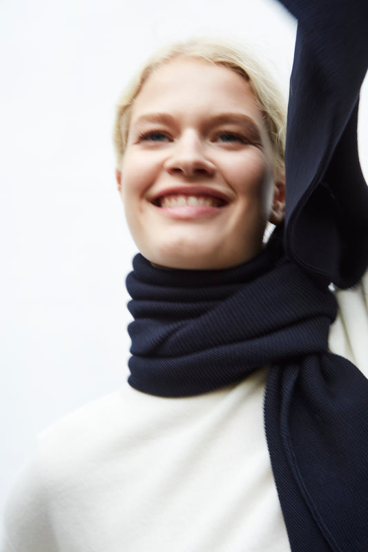 long knitted scarf