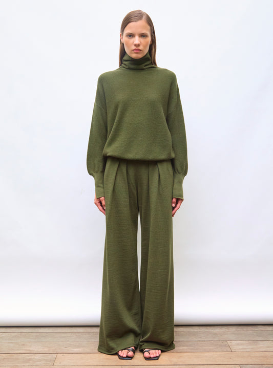 oversized slim top with stand-up collar