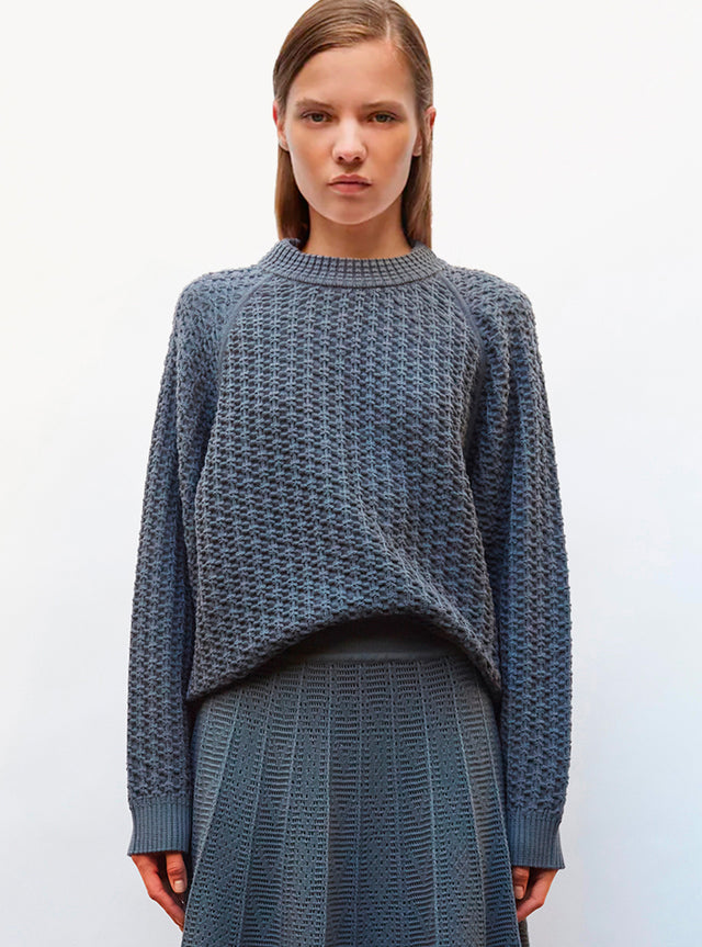 loose sweater in interlaced knit - Image principale
