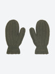 Cable knit mittens