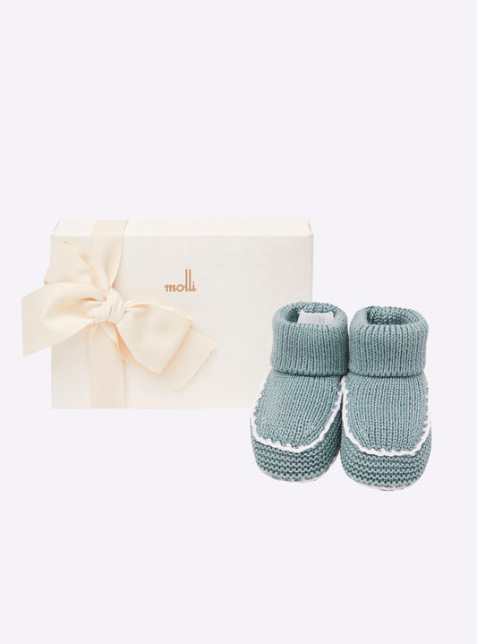 Molli slippers with crochet finishes