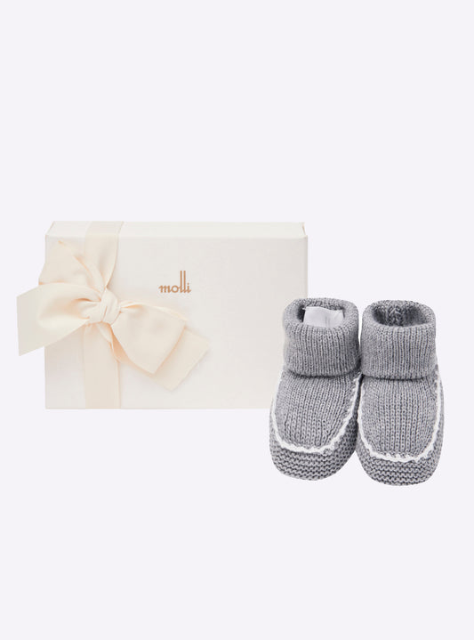 Molli slippers with crochet finishes