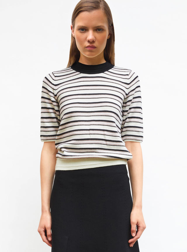 fine knit top with colorful stripes - Image principale