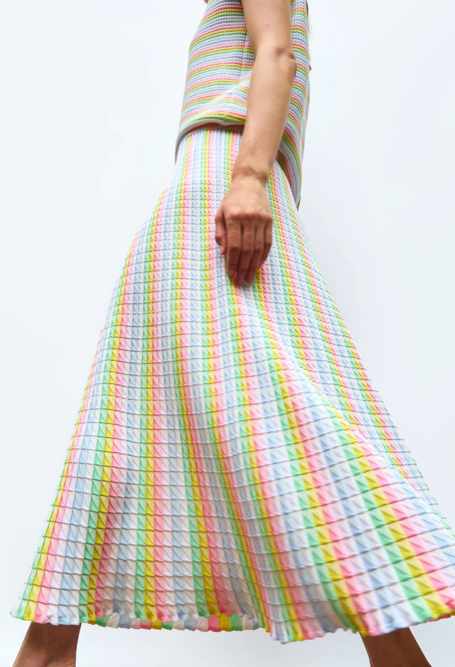 skirts <em>discover</em> Molli