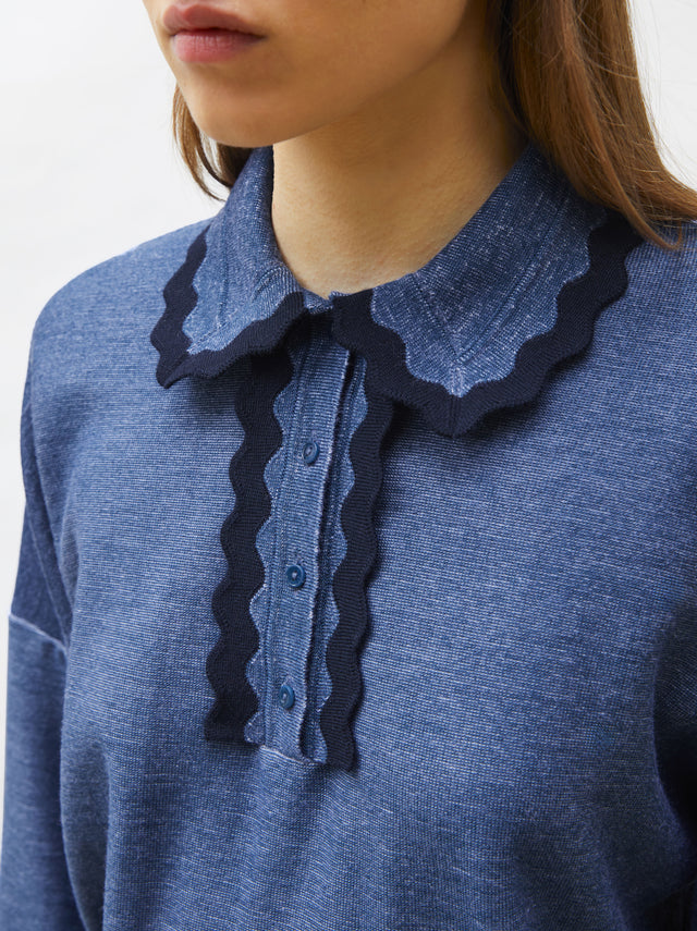 tops <em>discover</em> Molli