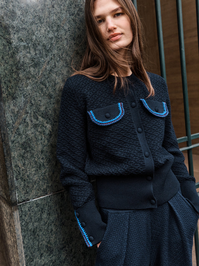 jackets <em>discover</em> Molli