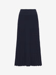 fluid skirt in cannage knit