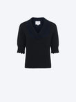 Romantic top with v-neckline