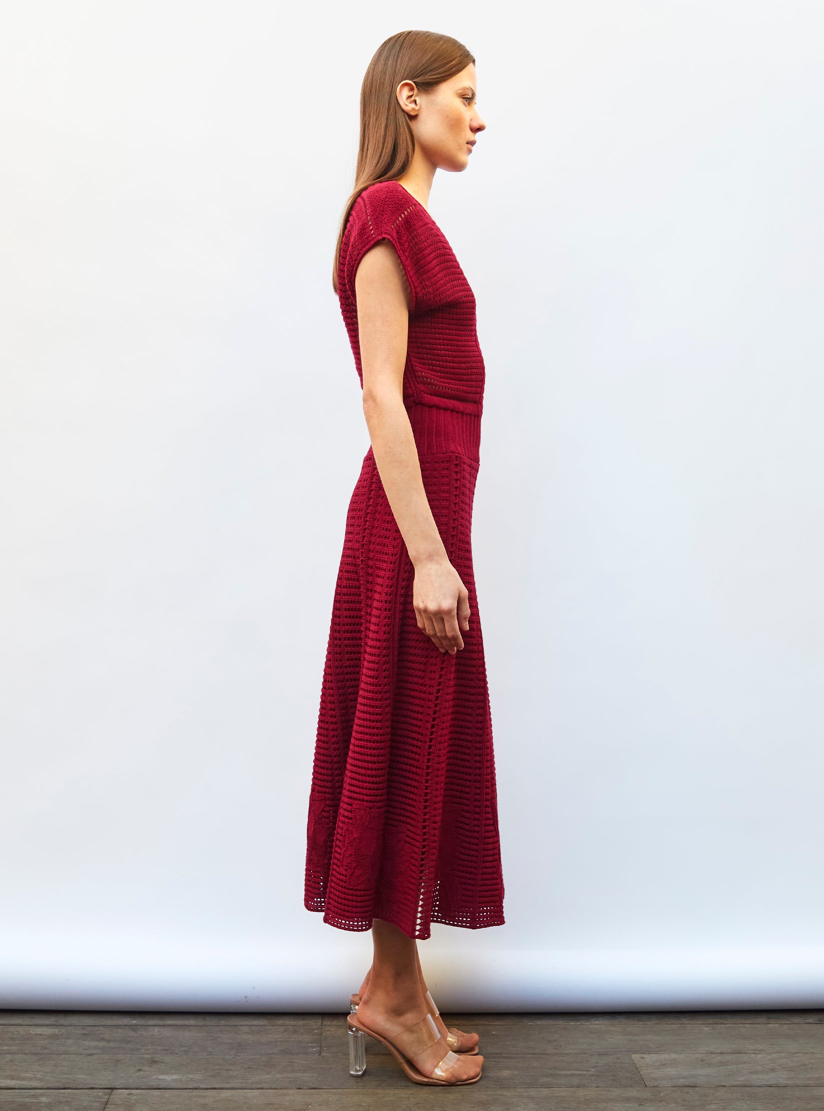 Robes de luxe femme - Robe en maille cannage ajourée cerise