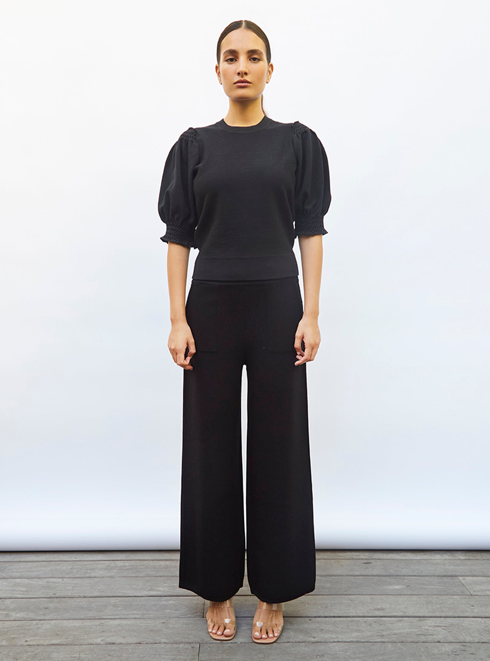 Tops de luxe femme - Top à détails en maille smockée