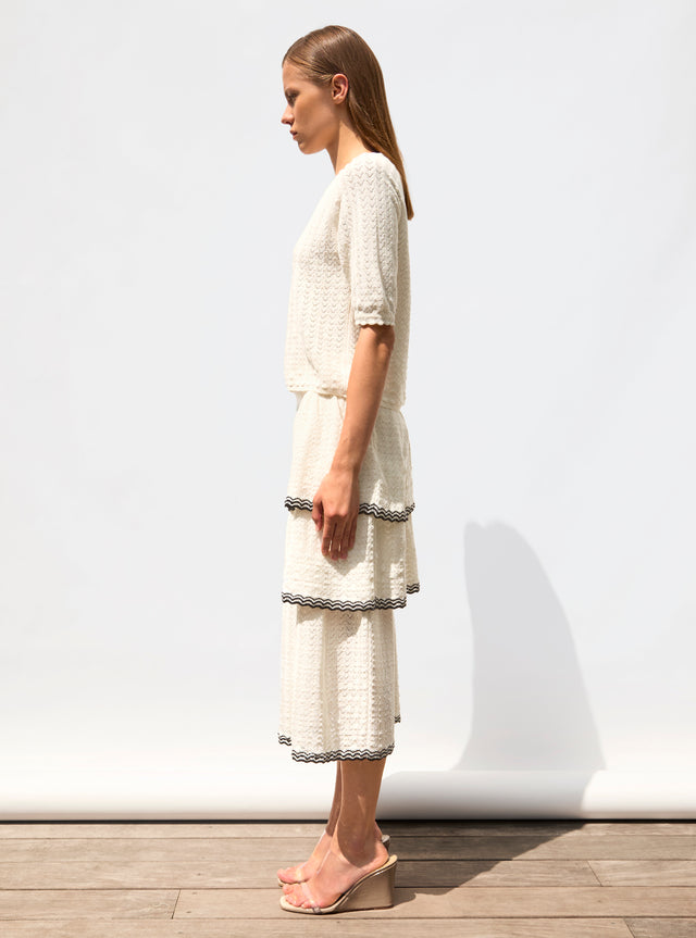 elbow-length-sleeved top in a pointelle knit - Image principale