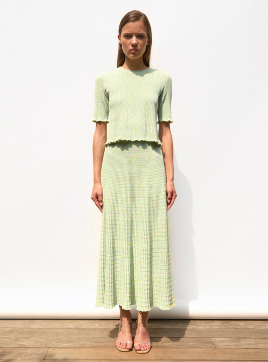top in a flat ribbed knit