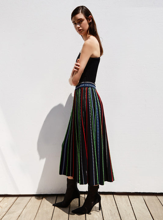 one-shouldered top in a wavy couture knit