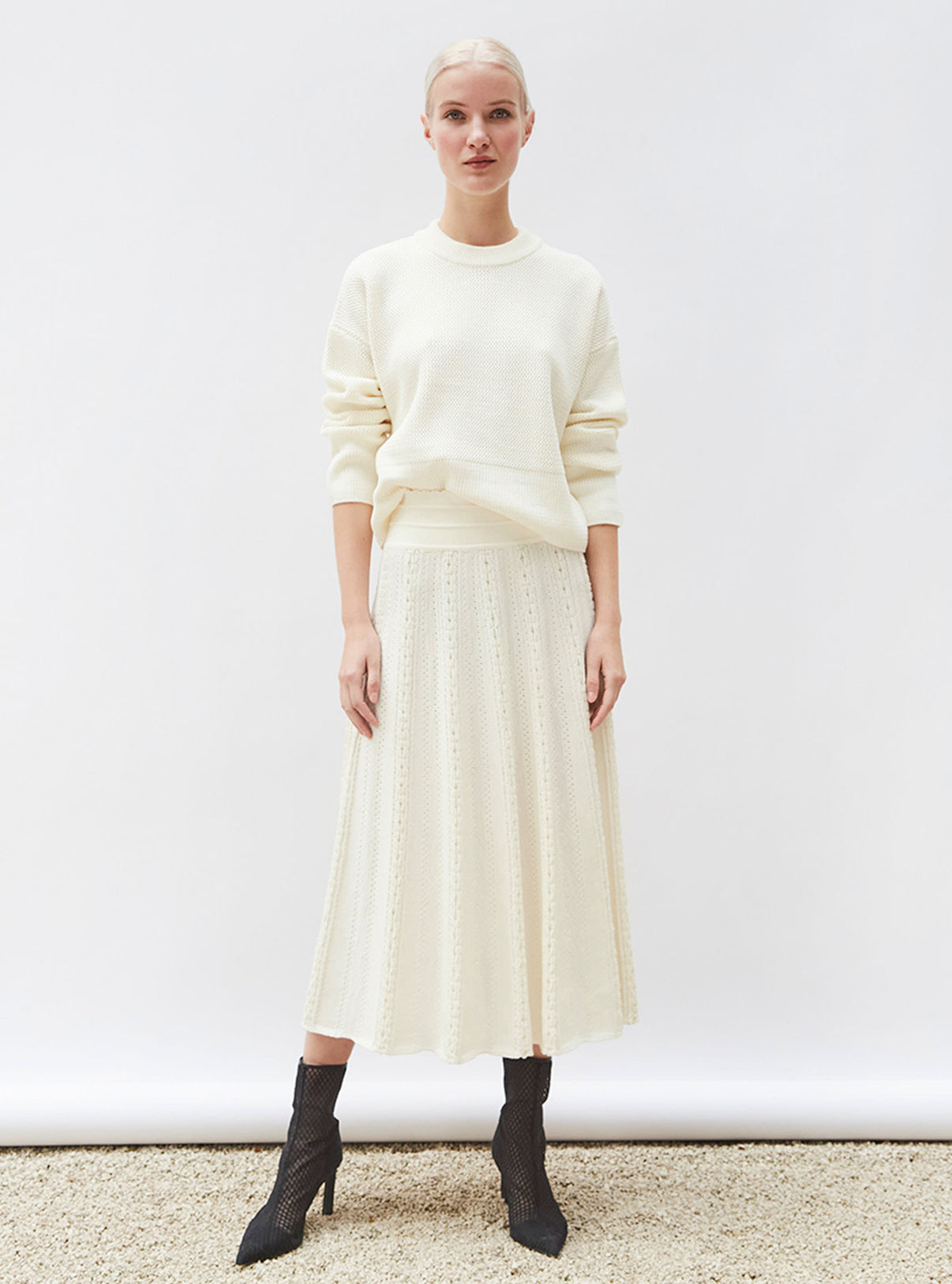 Tops, blouses de luxe femme - Sweater court en maille ondulée